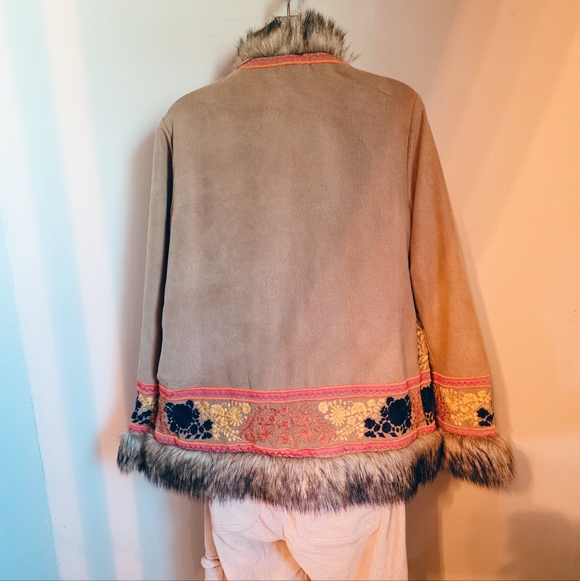 Lovestitch Faux Fur Trim Embroidered Boho Western Jacket Medium - Picture 5 of 7